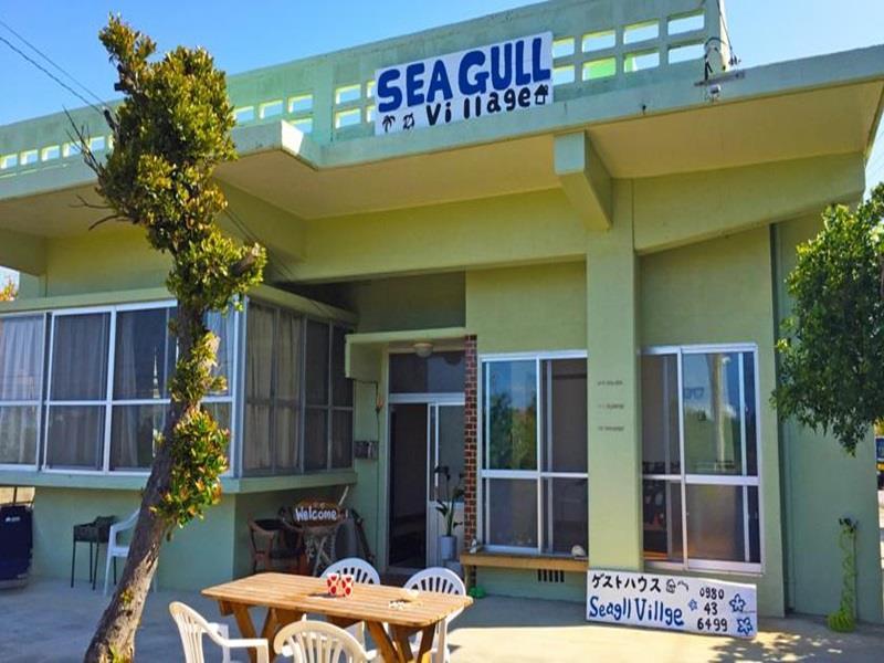 Guesthouse Seagull Village Мотобу Екстер'єр фото